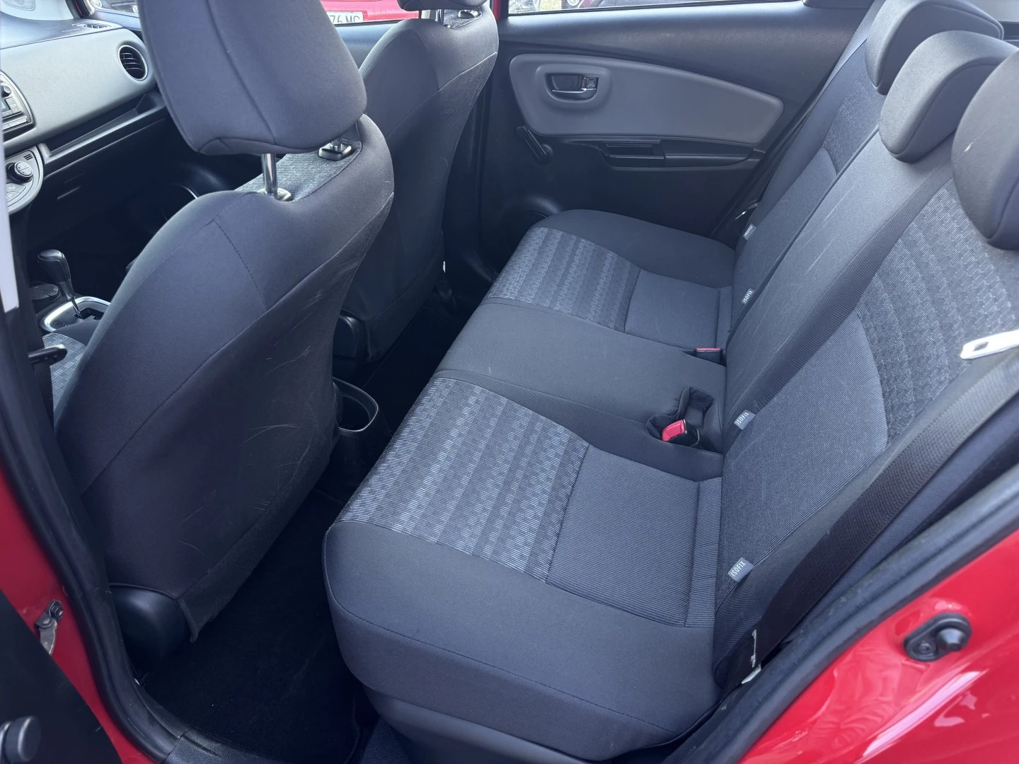 Toyota Yaris 1.5i Hybrid | Mobile.bg   13