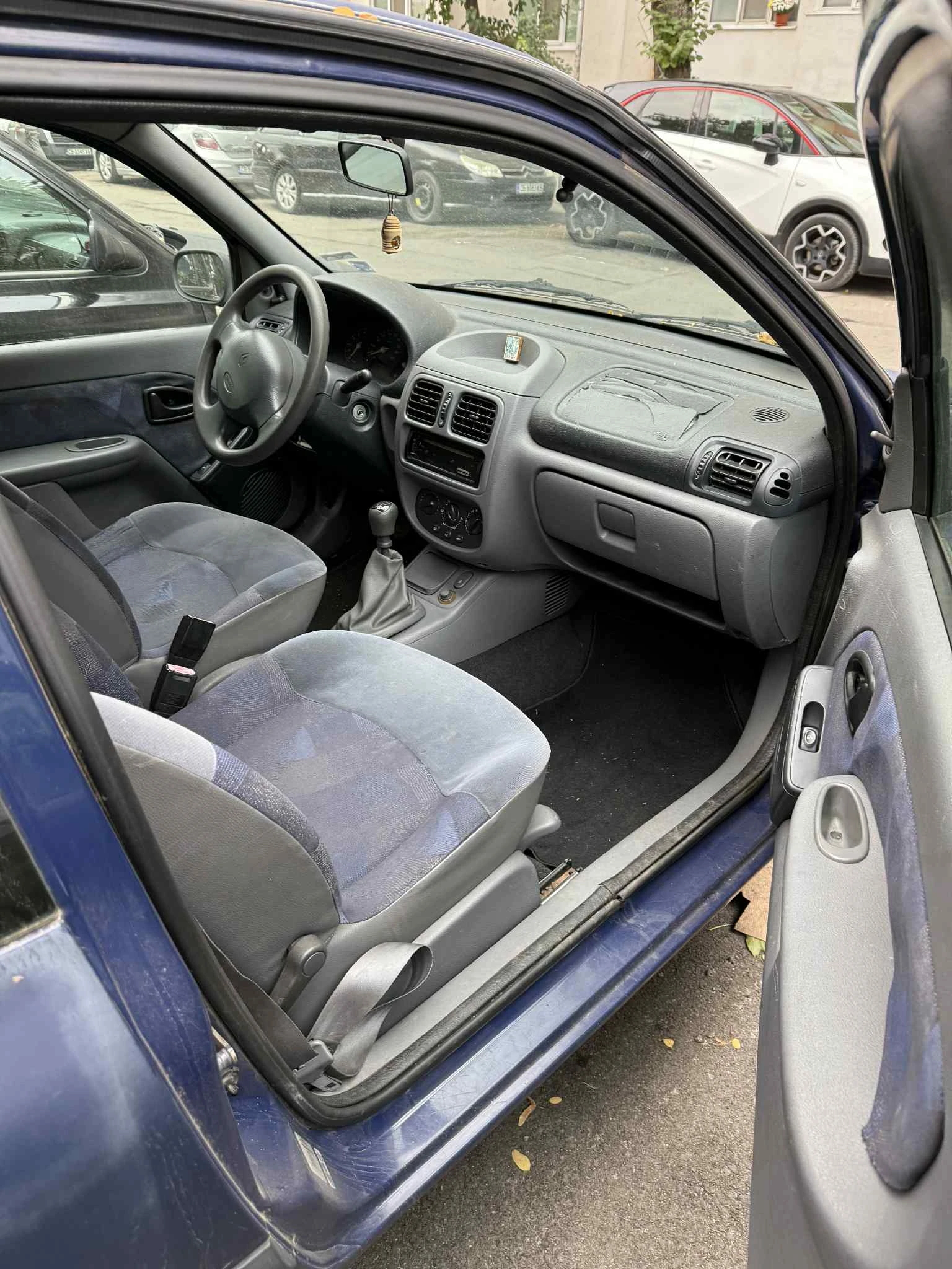 Renault Clio Рено клио 1.2 Бензин - изображение 9