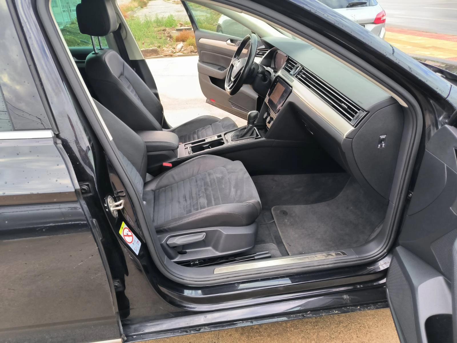 VW Passat 2.0d-Navi-Automat-Euro-6C | Mobile.bg — изображение 17