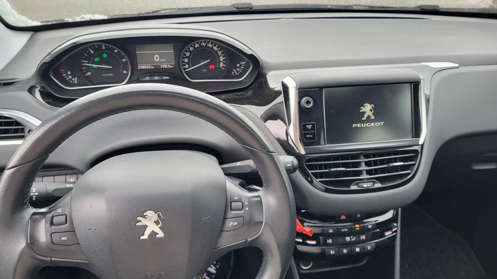 Peugeot 208 1.6HDI-ALLURE | Mobile.bg � ����������� 11