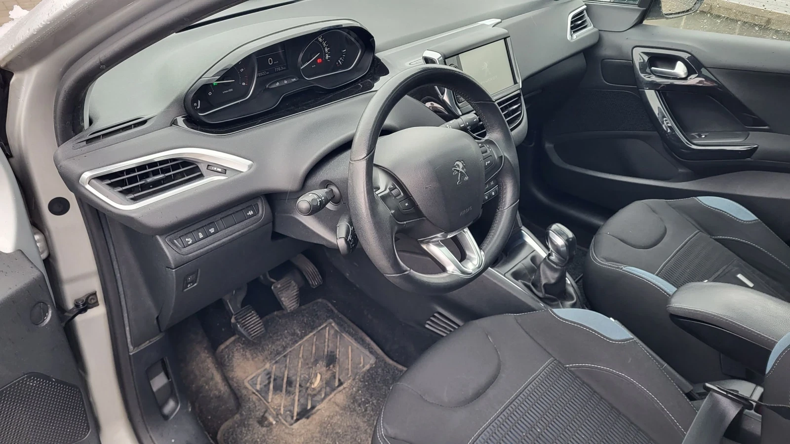 Peugeot 208 1.6HDI-ALLURE | Mobile.bg � ����������� 10