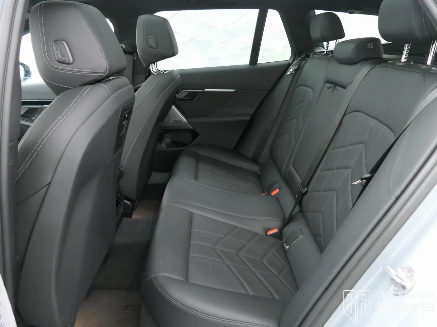 BMW 520 d xDrive Touring M Sport Paket Steptronic - изображение 8