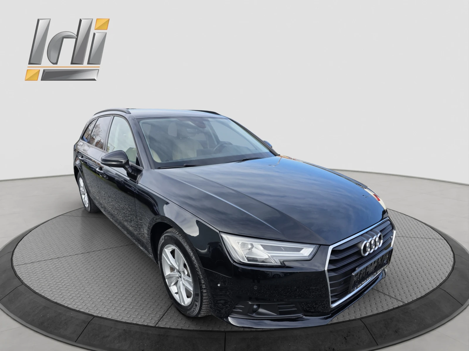 Audi A4 35 TDI, снимка 8 - Автомобили и джипове - 53492346