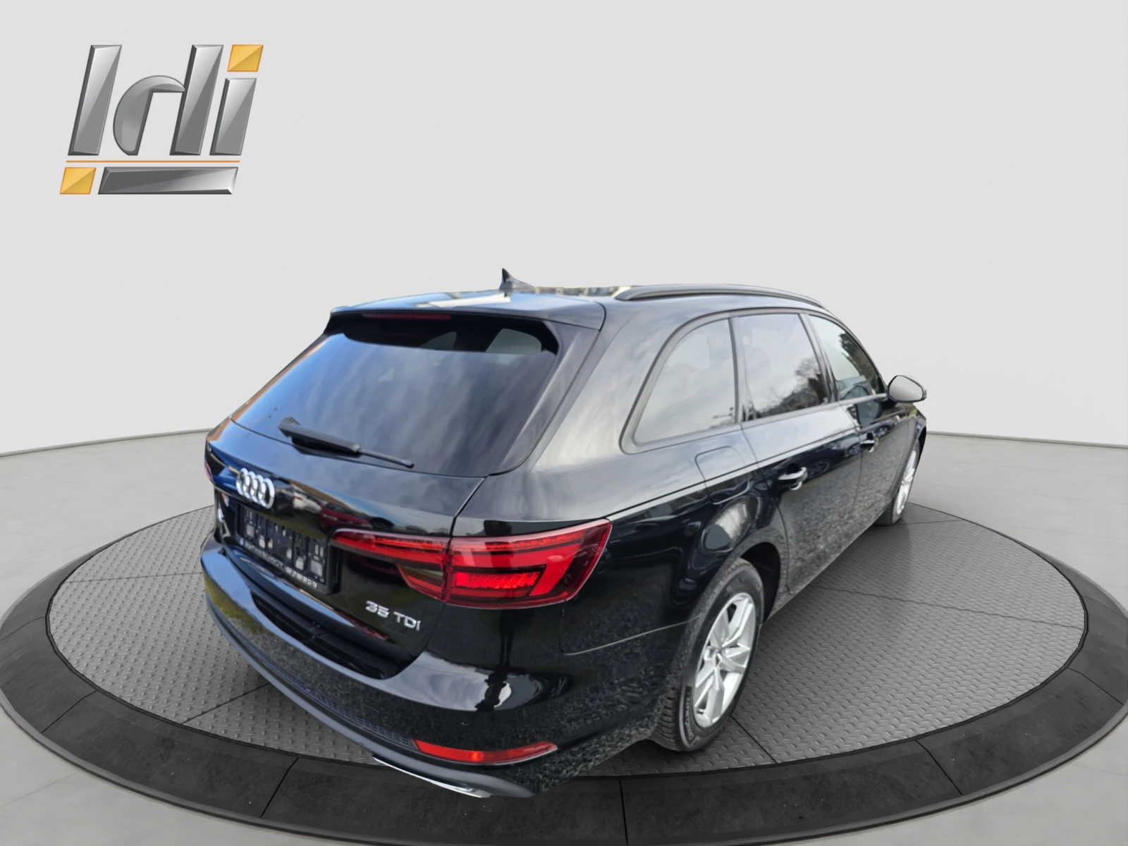 Audi A4 35 TDI, снимка 6 - Автомобили и джипове - 53492346