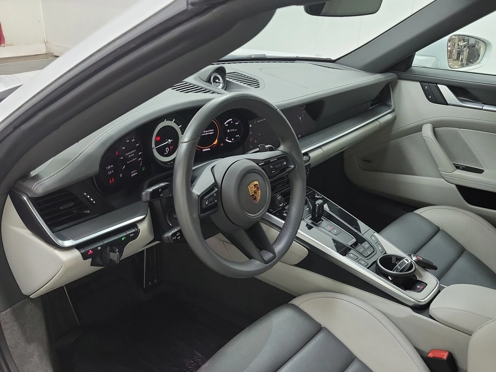 Porsche 911 3L 6cyl Rear Wheel Drive - изображение 9