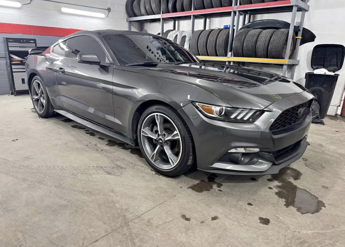 Ford Mustang EcoBoost | Червен Салон | Обдухване | Автоматик | 