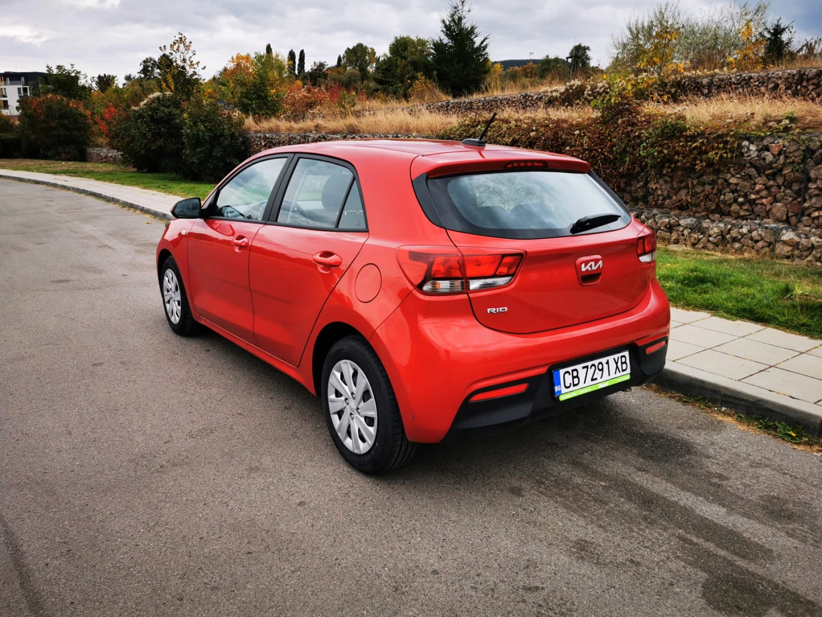 Kia Rio 1890Евро за получаване, 1.0 T-GDI автоматик-DCT7, снимка 8 - Автомобили и джипове - 55182745