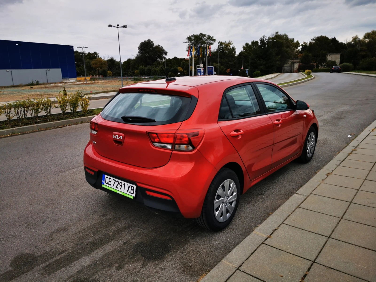 Kia Rio 1890Евро за получаване, 1.0 T-GDI автоматик-DCT7, снимка 5 - Автомобили и джипове - 55182745
