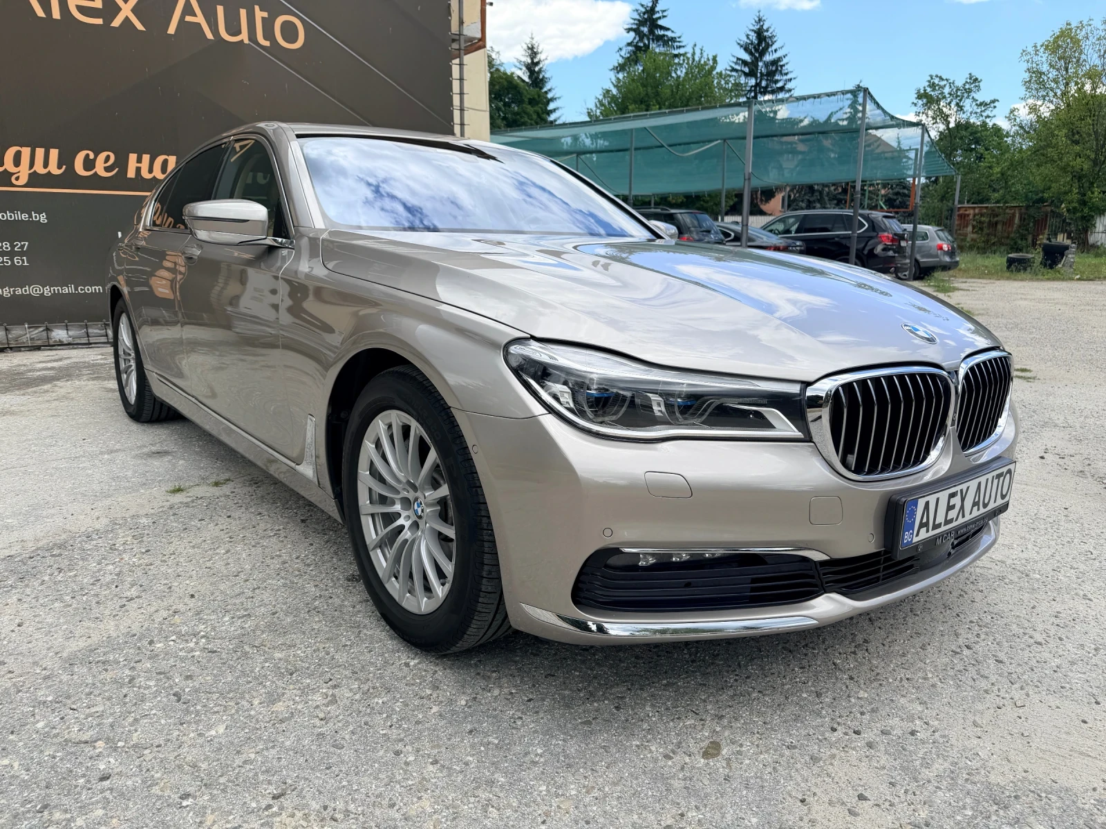 BMW 740 xDrive/ДоказуемПробег/Първи собственик/FULL, снимка 3 - Автомобили и джипове - 55187961