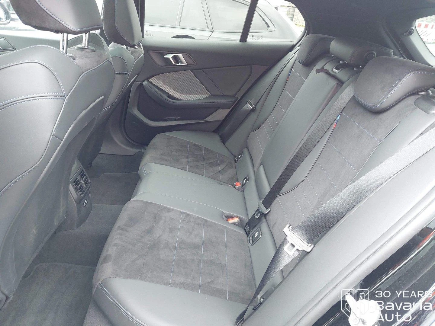 BMW 120 d M Sport Paket Steptronic, снимка 8 - Автомобили и джипове - 55282490
