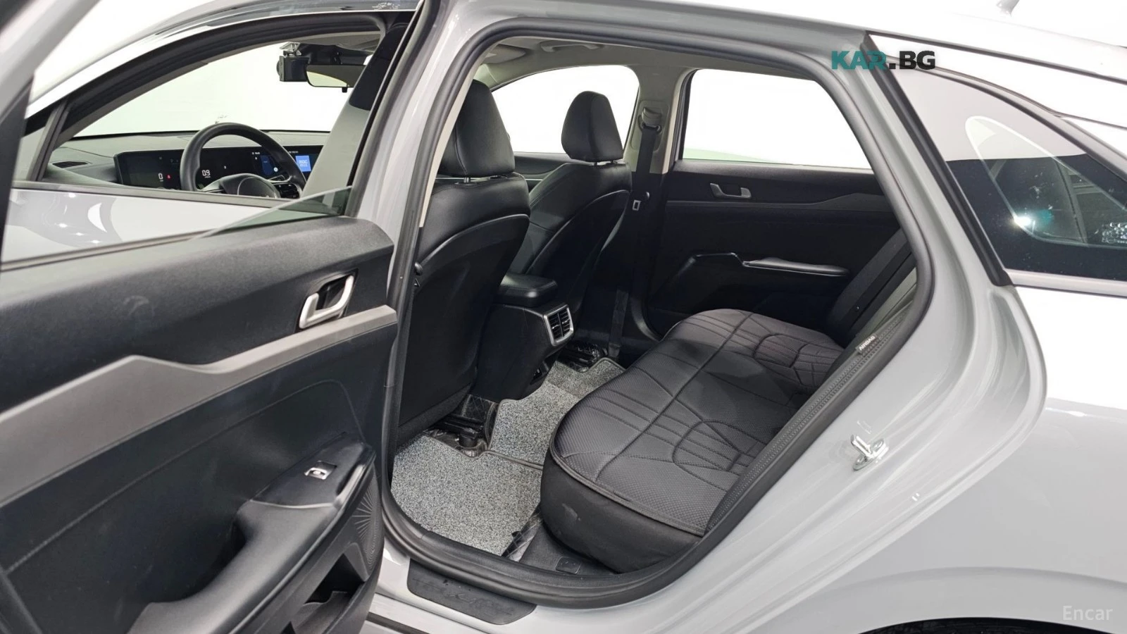Kia K5 TRENDY* 2.0* LPG* КАМЕРА* ПОДГРЕВ* KEYLESS* , снимка 10 - Автомобили и джипове - 55702633