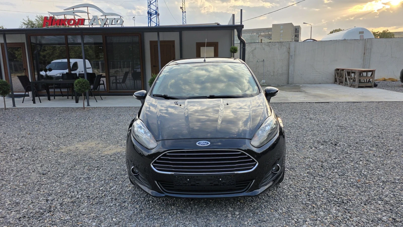 Ford Fiesta, снимка 2 - Автомобили и джипове - 56111363