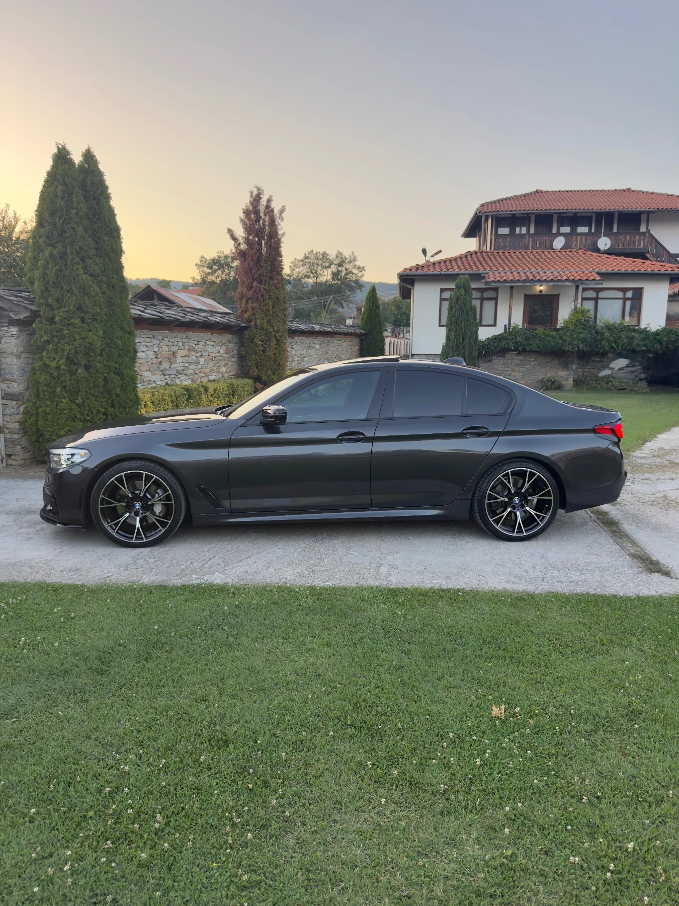 BMW 540 M-Pack xDrive    * Лизинг* , снимка 4 - Автомобили и джипове - 56204876