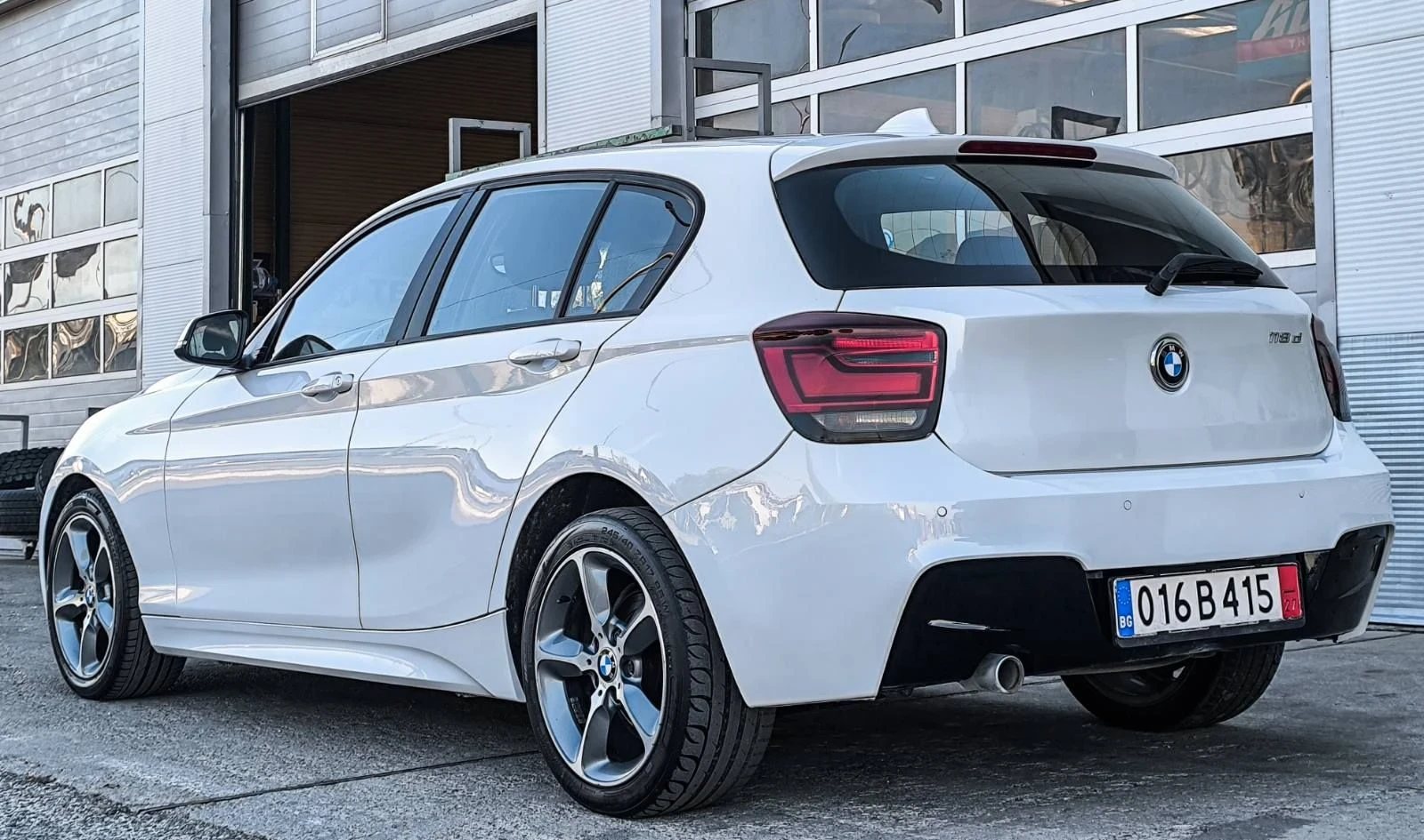 BMW 118 D M Paket, снимка 3 - Автомобили и джипове - 56409361