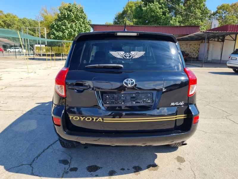 Toyota Rav4 2.2d4d, снимка 6 - Автомобили и джипове - 48555419