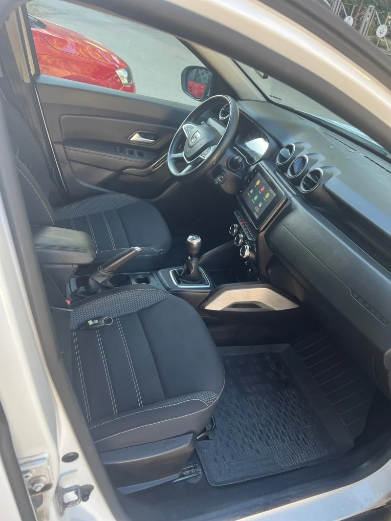 Dacia Duster 1.5DCI, снимка 7 - Автомобили и джипове - 52248338