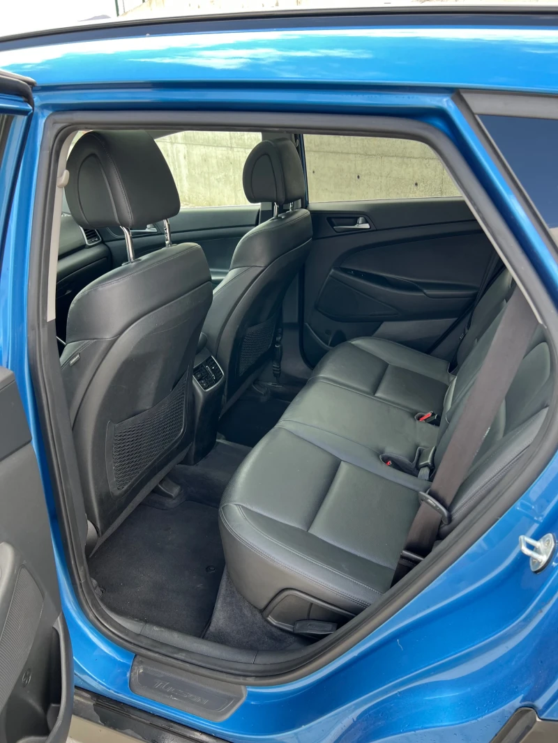 Hyundai Tucson 2.0L. Luxury AWD, снимка 14 - Автомобили и джипове - 52564806