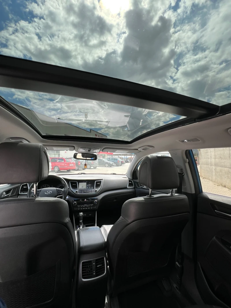 Hyundai Tucson 2.0L. Luxury AWD, снимка 11 - Автомобили и джипове - 52564806