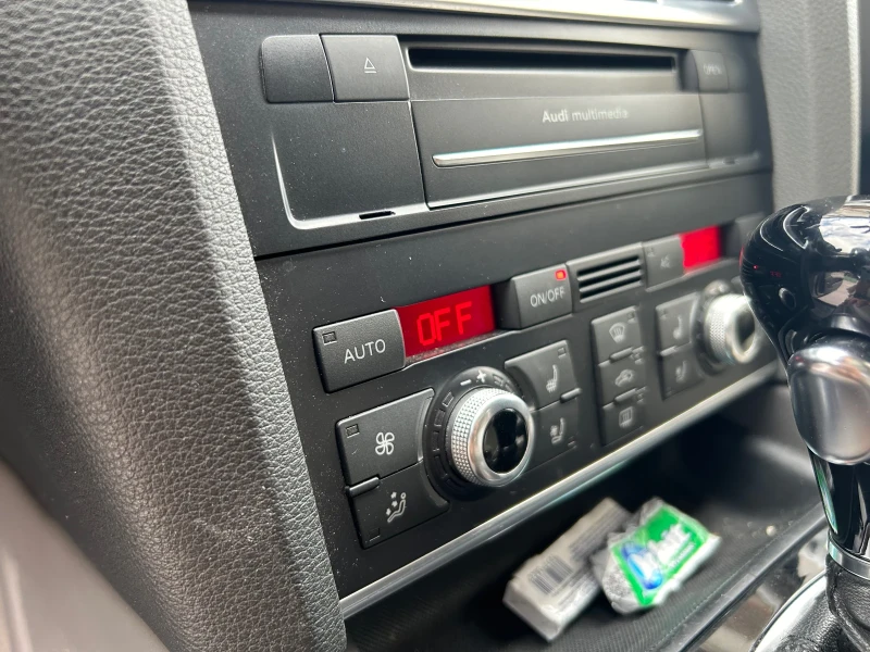 Audi Q7, снимка 9 - Автомобили и джипове - 52060922