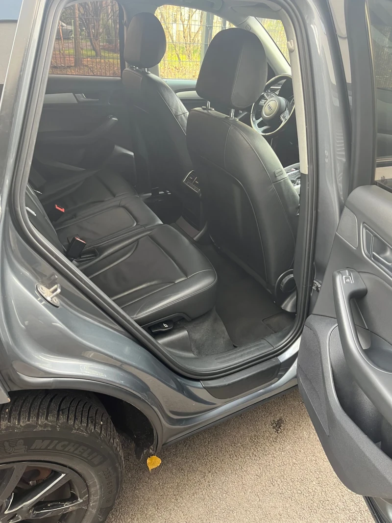 Audi Q5, снимка 4 - Автомобили и джипове - 52725976