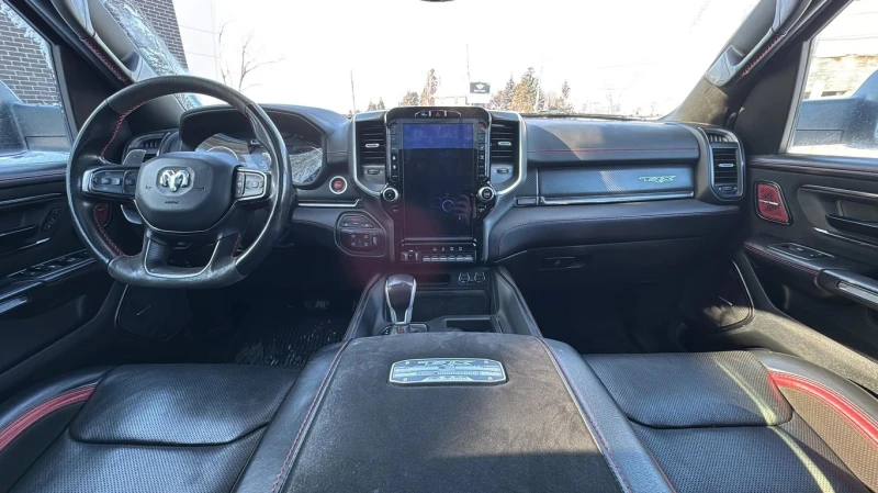 Dodge RAM 1500 / TRX / DISTRONIC / 360 / PANO / CARFAX, снимка 9 - Автомобили и джипове - 53237226