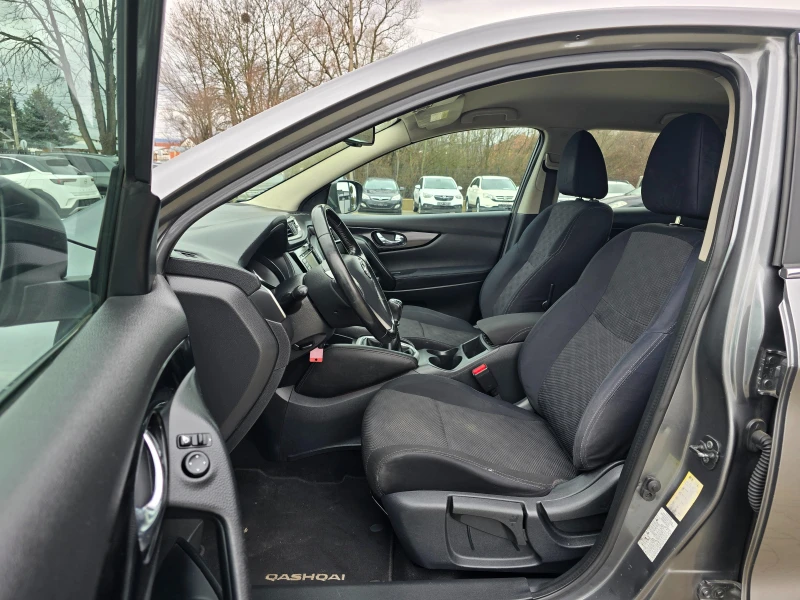 Nissan Qashqai 1.5DCI, Нави, Камера, 122130км., Евро 6!, снимка 8 - Автомобили и джипове - 53292089