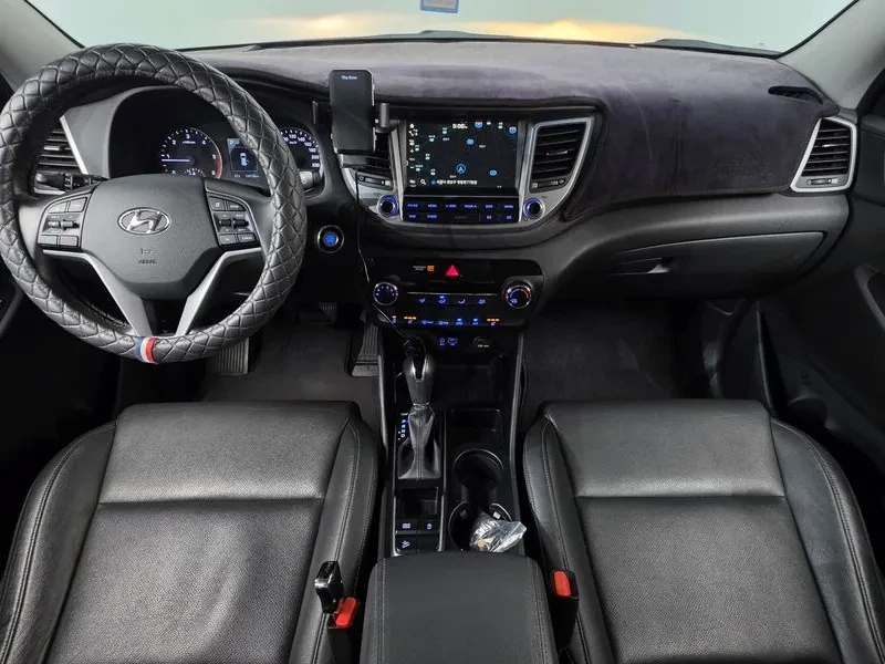 Hyundai Tucson 2.0 - САМО 30% АВАНС, снимка 7 - Автомобили и джипове - 56065853