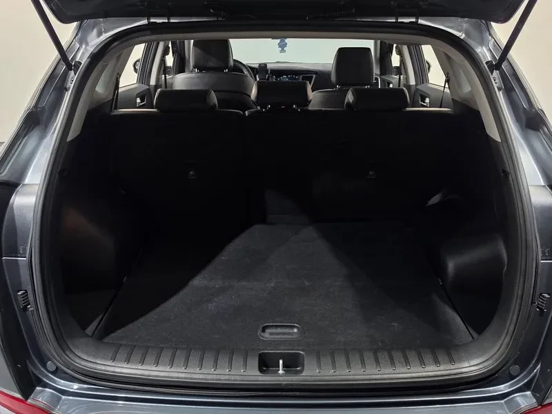 Hyundai Tucson 2.0 - САМО 30% АВАНС, снимка 16 - Автомобили и джипове - 56065853