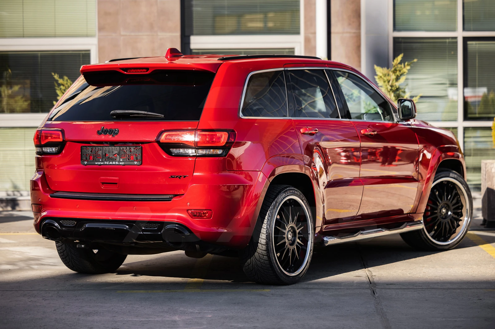 Jeep Grand cherokee SRT 6.4 HEMI * ЛИЗИНГ*  - изображение 6