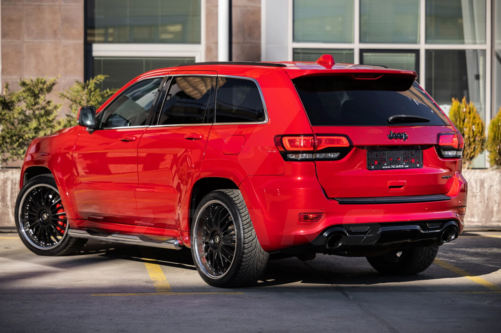 Jeep Grand cherokee SRT 6.4 HEMI * ЛИЗИНГ*  - изображение 4