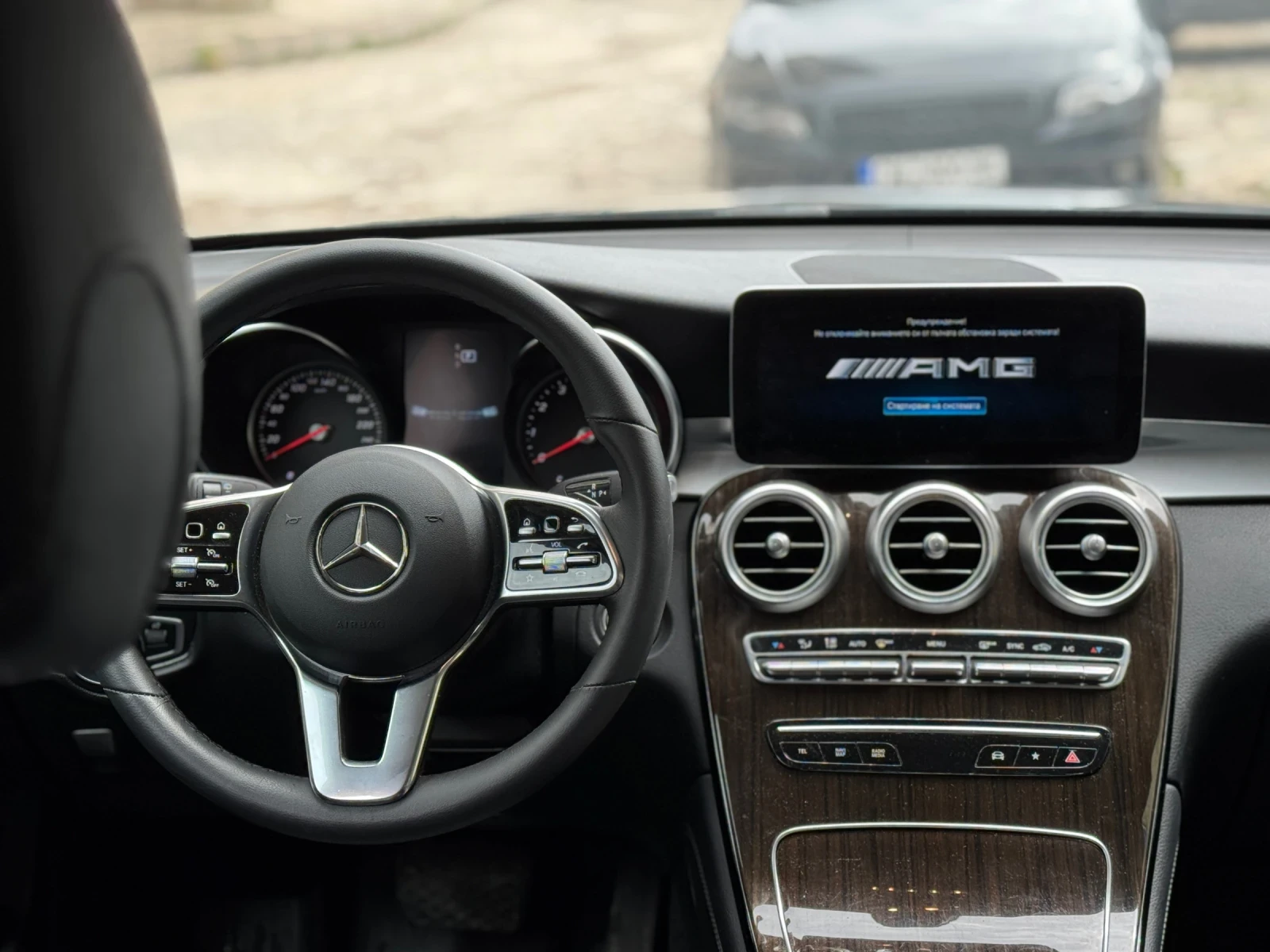 Mercedes-Benz GLC 300 4Matic, снимка 9 - Автомобили и джипове - 53620627