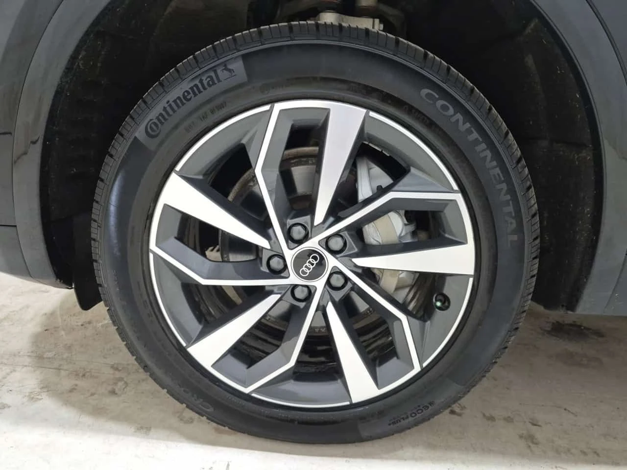 Audi Q5 TECHNIK/ПОДГРЕВ/ДИСТРОНИК/ПАНО/CARFAX/ФИНАНСИРАНЕ, снимка 16 - Автомобили и джипове - 54974792