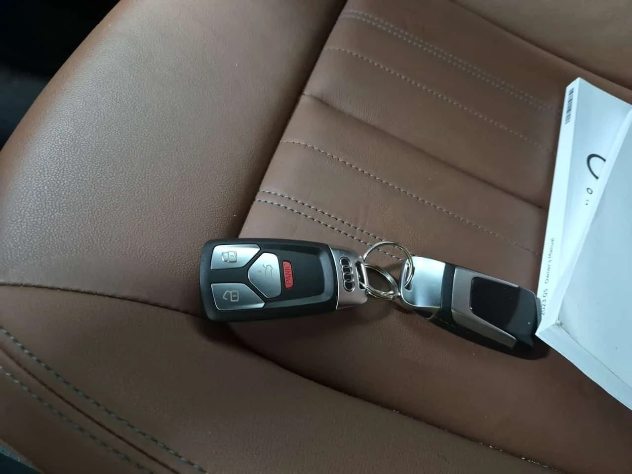 Audi Q5 TECHNIK/ПОДГРЕВ/ДИСТРОНИК/ПАНО/CARFAX/ФИНАНСИРАНЕ, снимка 8 - Автомобили и джипове - 54974792