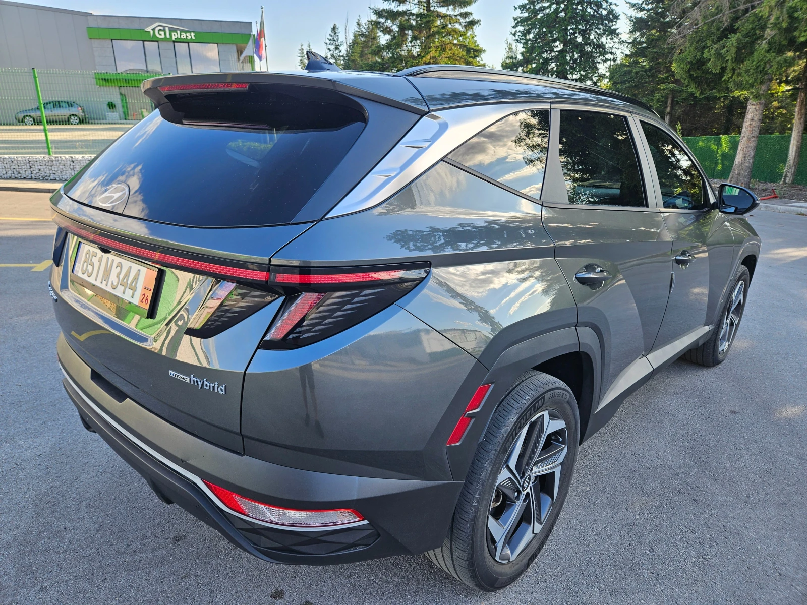 Hyundai Tucson 1.6 ПЕРФЕКТЕН 4x4 хибрид , снимка 4 - Автомобили и джипове - 55289327