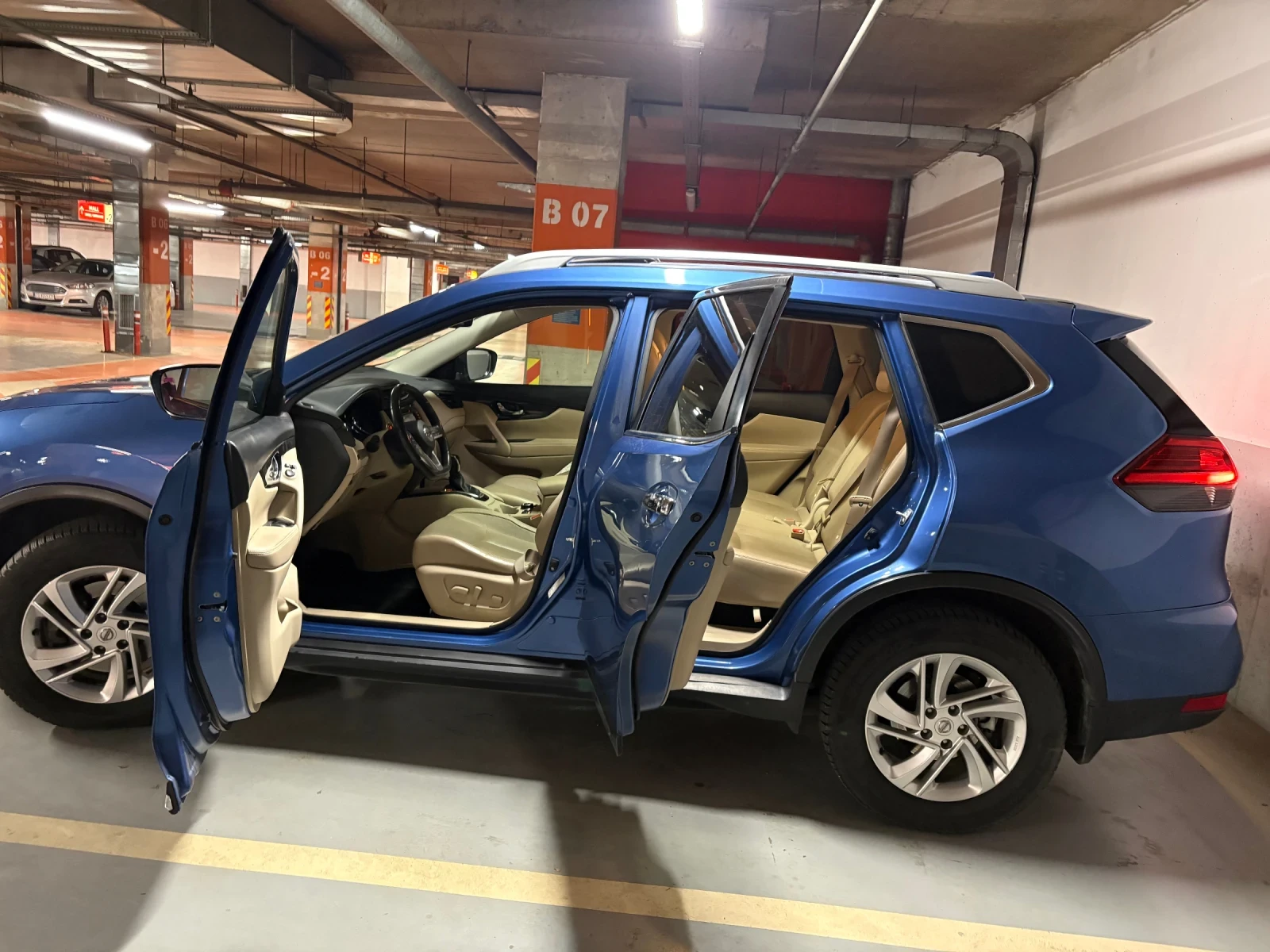 Nissan X-trail Tekna, снимка 4 - Автомобили и джипове - 55383921