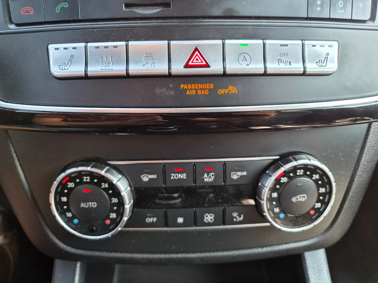 Mercedes-Benz GLE 350 D COUPE ПЕРФЕКТНА, снимка 14 - Автомобили и джипове - 55444043