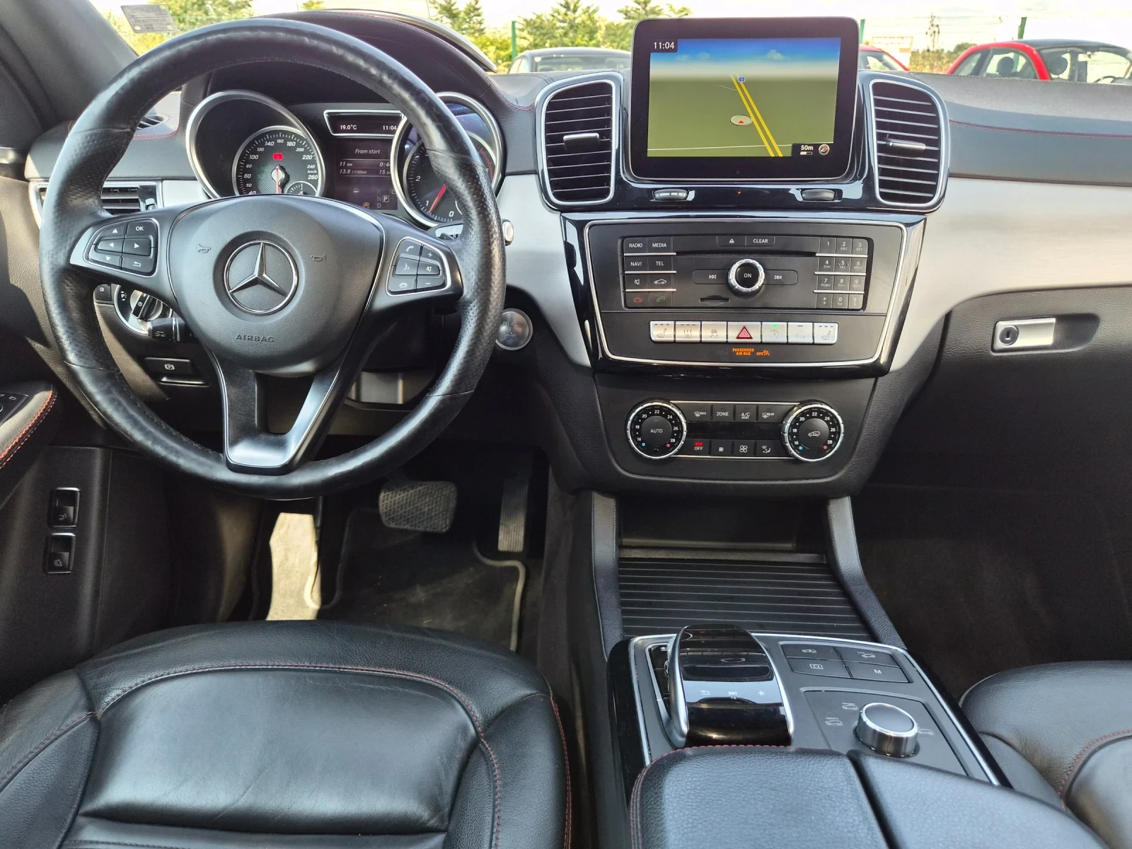 Mercedes-Benz GLE 350 D COUPE ПЕРФЕКТНА, снимка 12 - Автомобили и джипове - 55444043