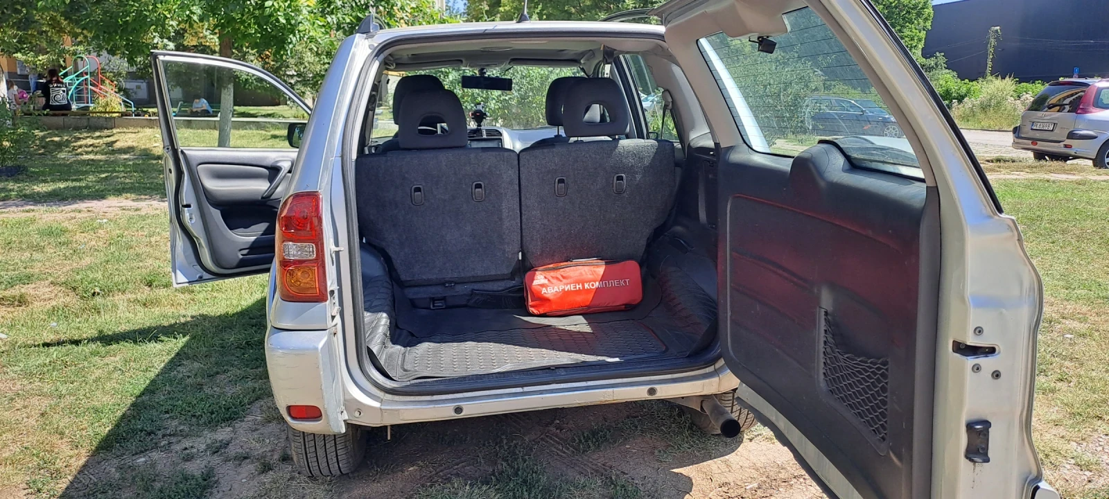 Toyota Rav4, снимка 8 - Автомобили и джипове - 55477264