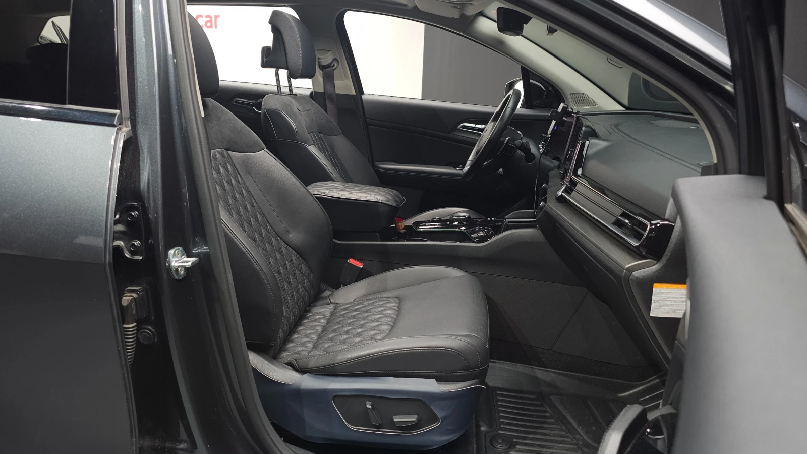 Kia Sportage 4WD | Keyless | Панорама | Обдухване, снимка 9 - Автомобили и джипове - 55563700