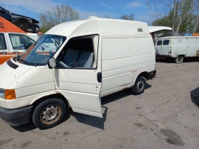 VW Transporter Т 4 БЕНЗИН 2.0, снимка 2