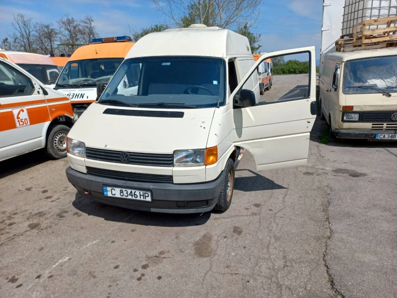 VW Transporter Т 4 БЕНЗИН 2.0, снимка 7 - Бусове и автобуси - 48047017