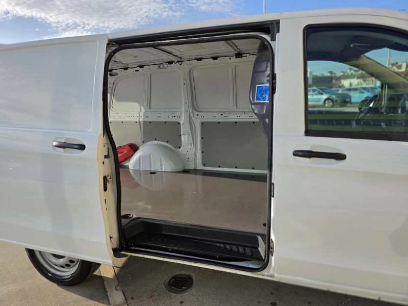 Mercedes-Benz Vito eVito / DC FAST Charging, снимка 10 - Бусове и автобуси - 52199701