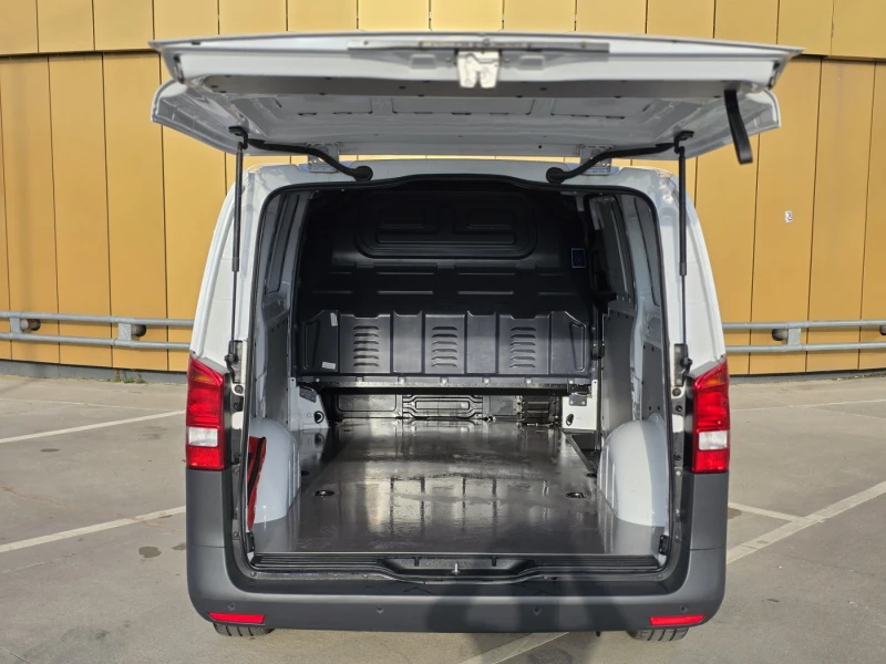 Mercedes-Benz Vito eVito / DC FAST Charging, снимка 7 - Бусове и автобуси - 52199701