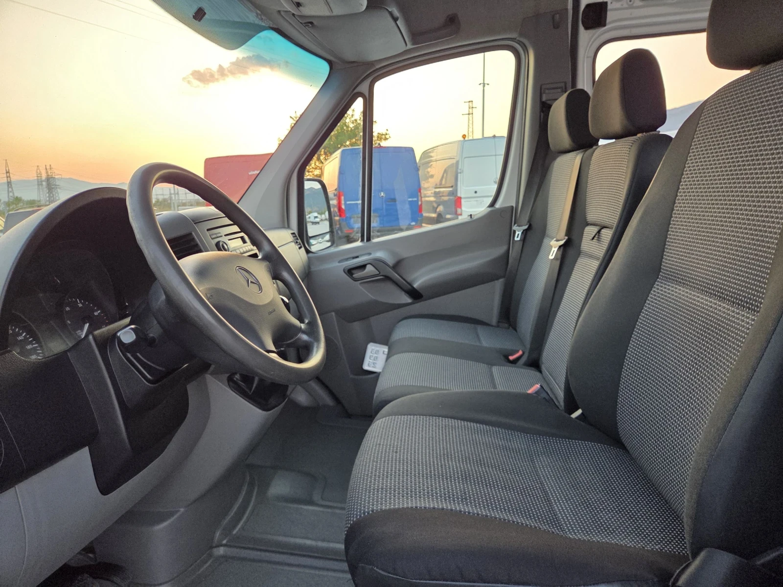 Mercedes-Benz Sprinter 316 CDI, Товаропътник, 6 местен, Климатик - изображение 9