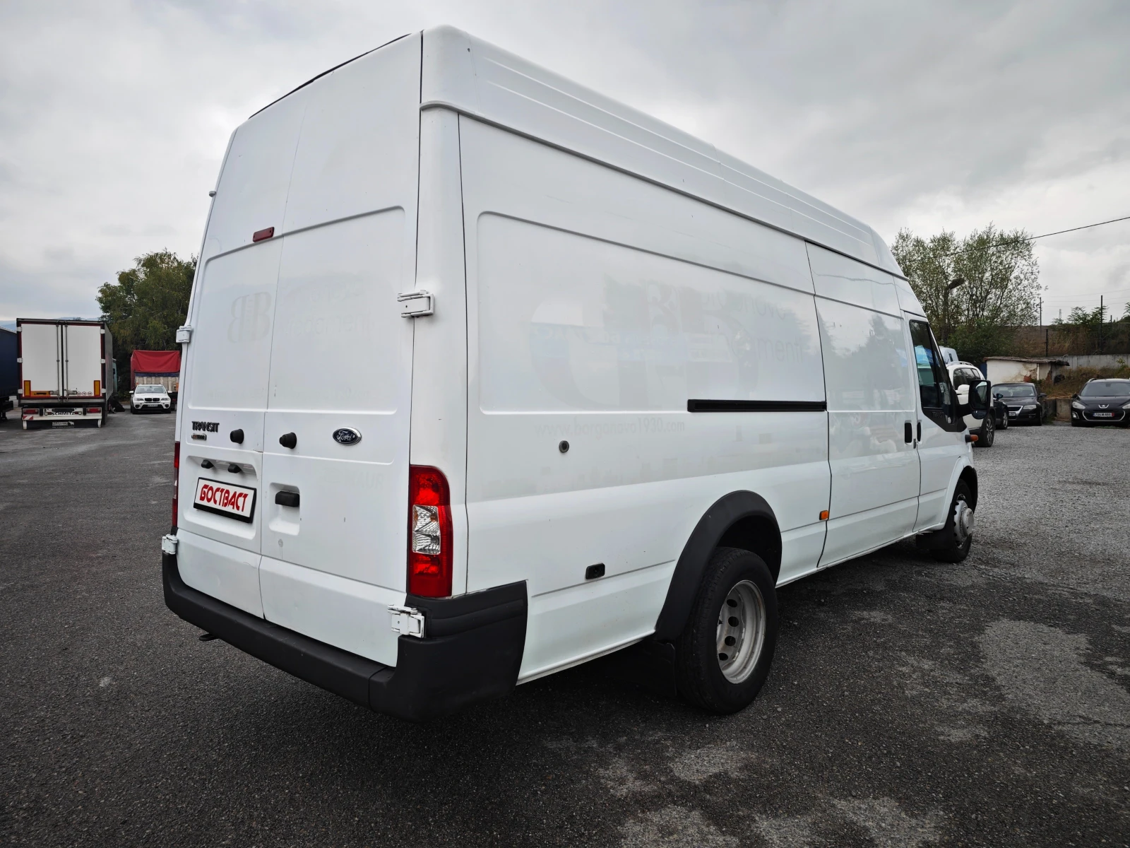 Ford Transit 2, 4 d JAMBO  - изображение 5