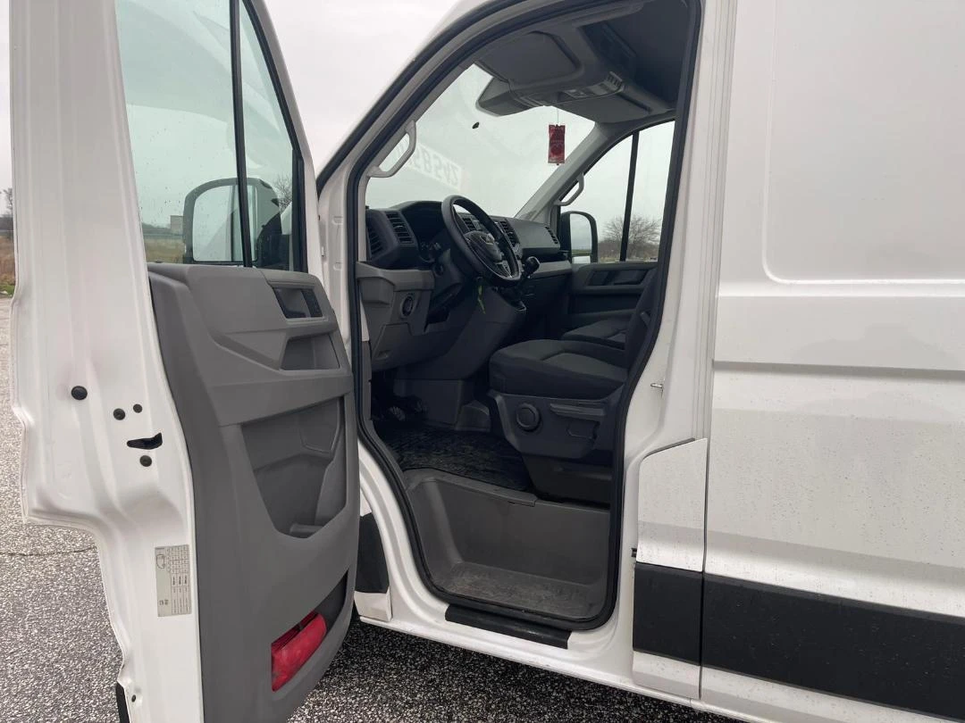 VW Crafter Man TGE 3.180 Bi Turbo - Maxi - ПЕРФЕКТЕН, снимка 11 - Бусове и автобуси - 54354602