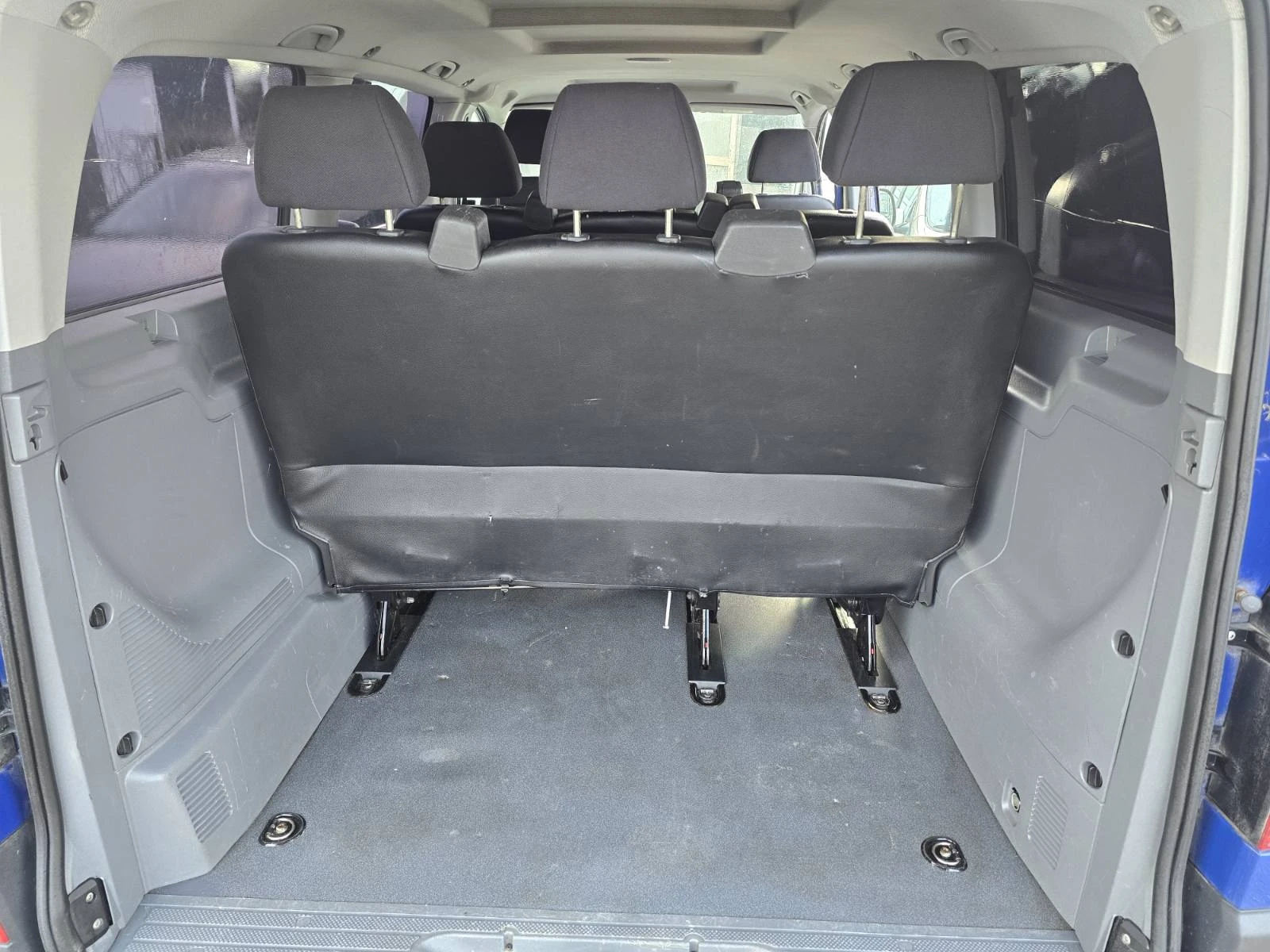Mercedes-Benz Vito 111/2.2CDI, 9места, Климатик, Дълга база, снимка 16 - Бусове и автобуси - 54615628