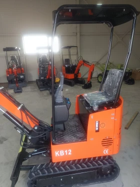 Багер Kobelco 1, 2 тона  13к.с., снимка 2