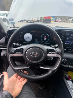 Hyundai Elantra 2022г табло комплект с air bag волан и колани, снимка 2
