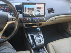 Honda Civic 1.3 Хибрид + Газ, снимка 13